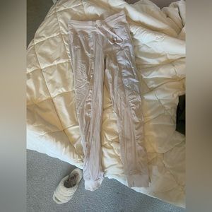 Lululemon dance studio mid rise jogger